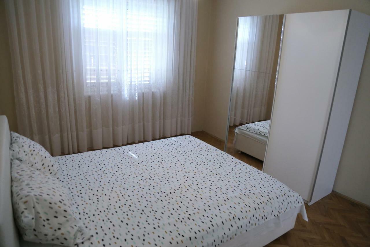 Apartment 51 ゴルニ・カリン エクステリア 写真